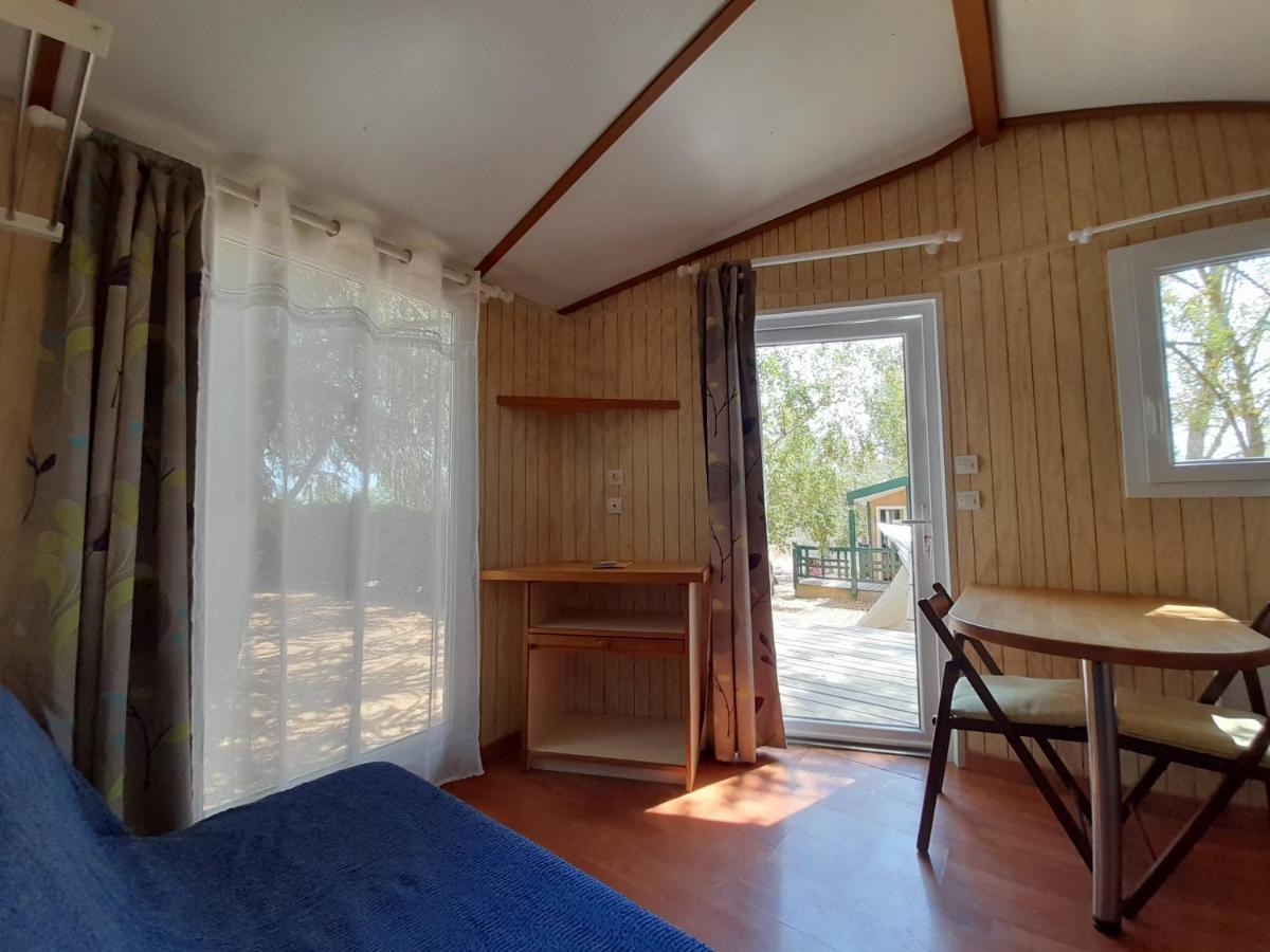 Paradise Challets And Camping Hotel Sarrecave Exterior foto