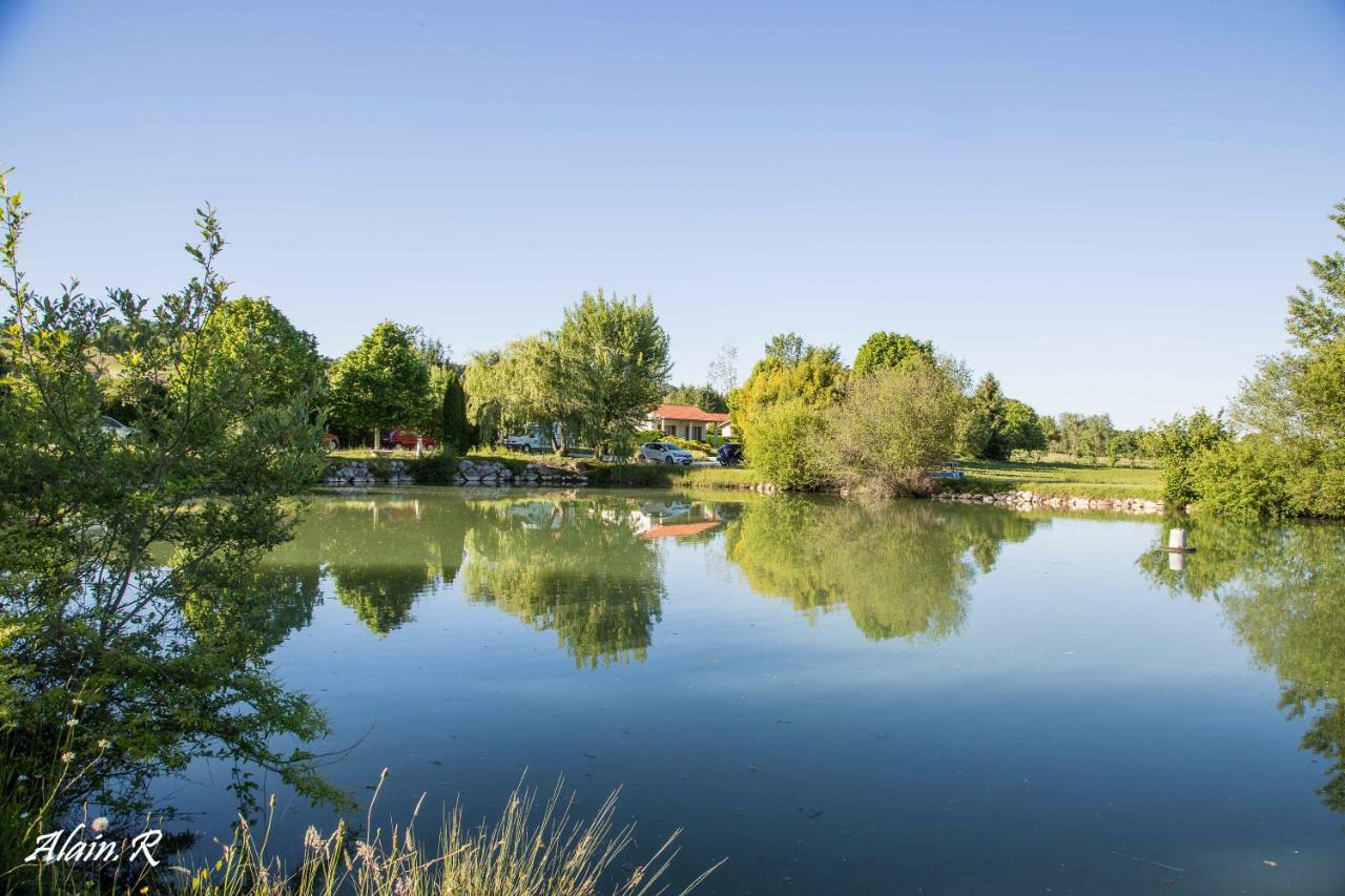 Paradise Challets And Camping Hotel Sarrecave Exterior foto